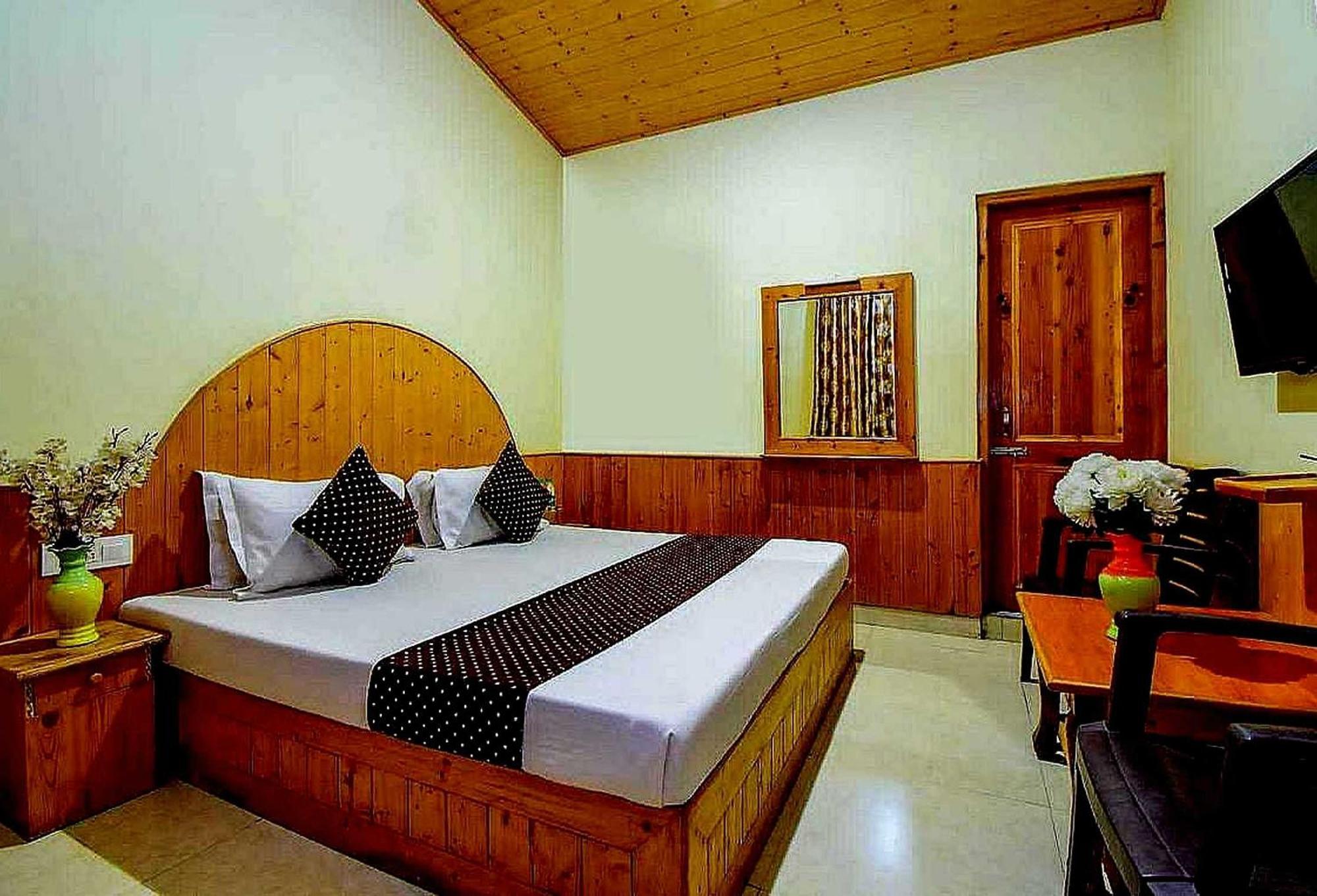 Oyo Flagship 82405 Cochin Villa Manali  Exterior photo